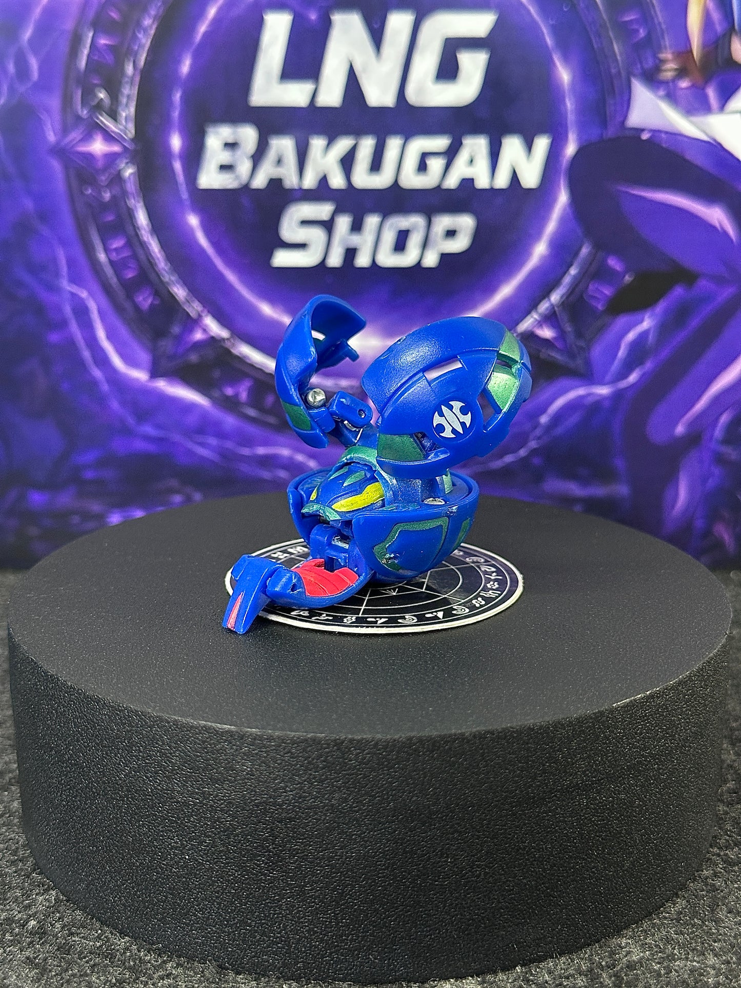 Bakugan Aquos Bee Striker B2